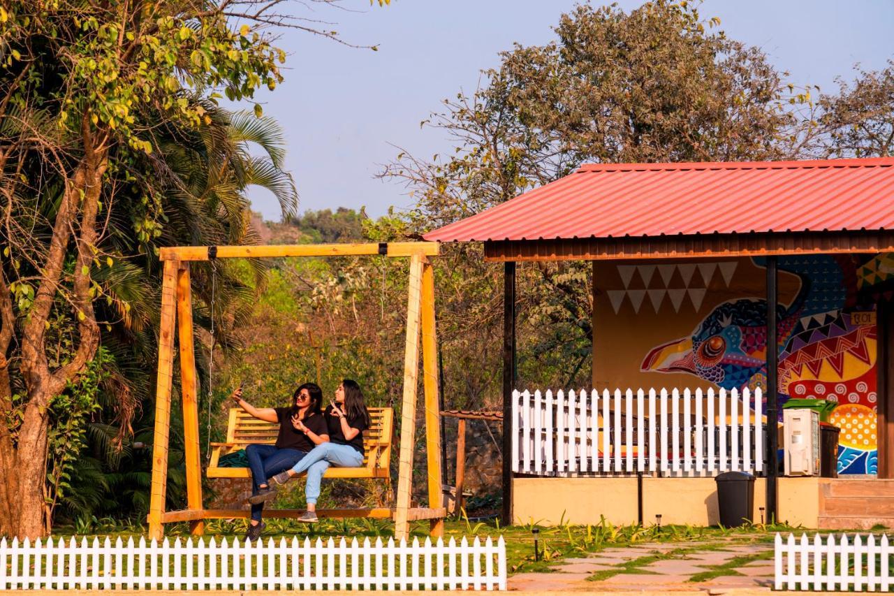 Zostel Plus Lonavala Exterior photo