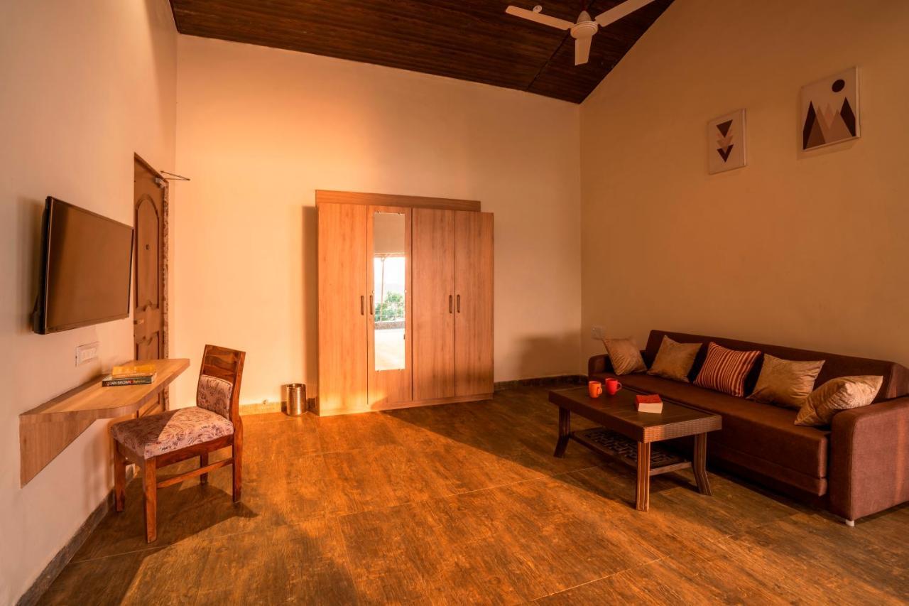 Zostel Plus Lonavala Exterior photo
